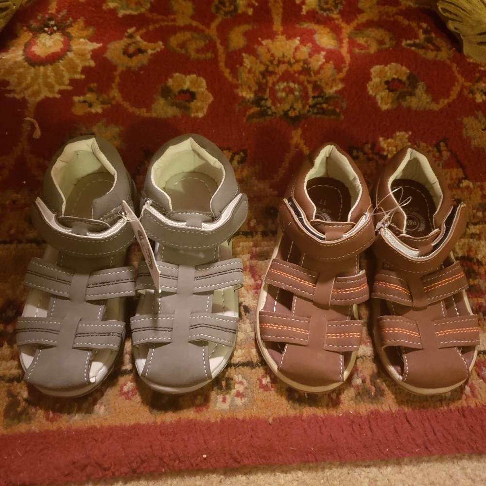Boys sandals